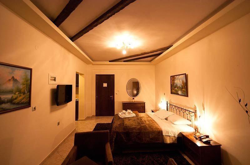 Nostos Hotel Káto Loutrákion Pokoj fotografie